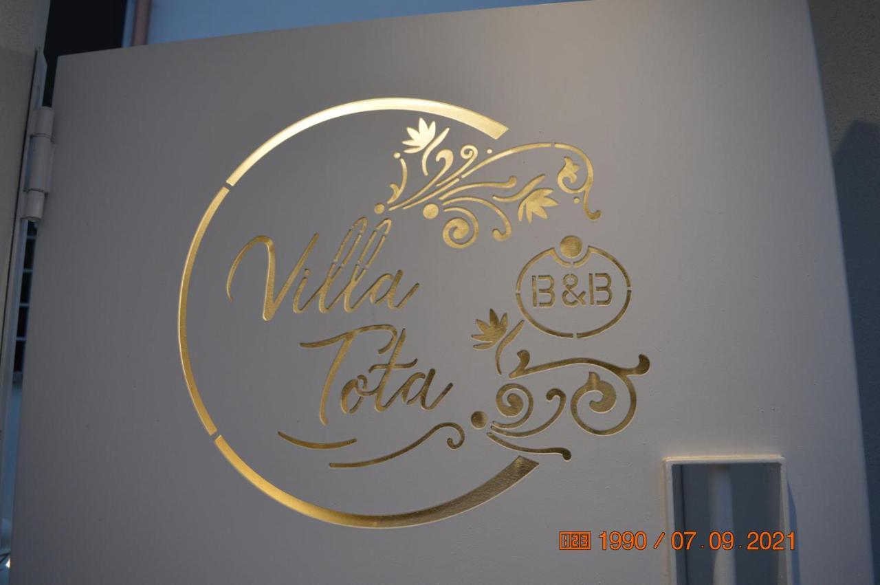 Bed And Breakfast Villa Tota 卡坦扎罗 外观 照片